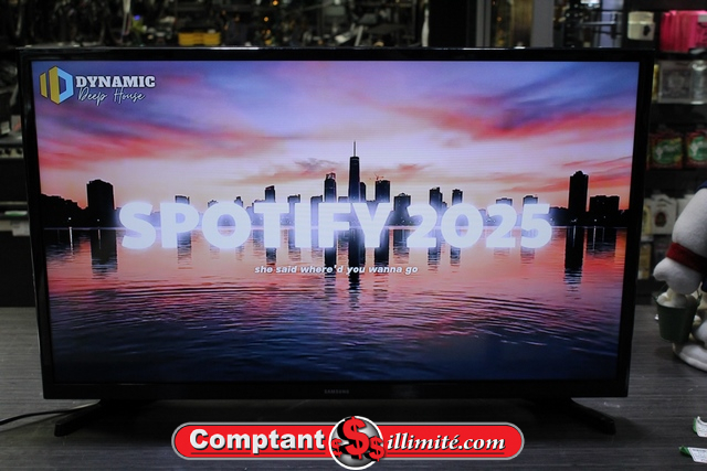 Téléviseur (TV) 32po Intelligent (smart) (2017) + tc samsung un32m4500bf