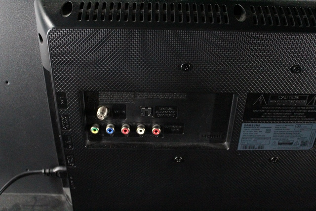Téléviseur (TV) 32po Intelligent (smart) (2017) + tc samsung un32m4500bf - Image 2
