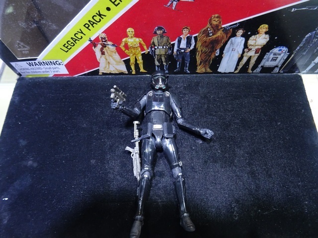 Tie Wing Pilot Storm Trooper (loose) Disney Hasbro 40th star wars - Image 2