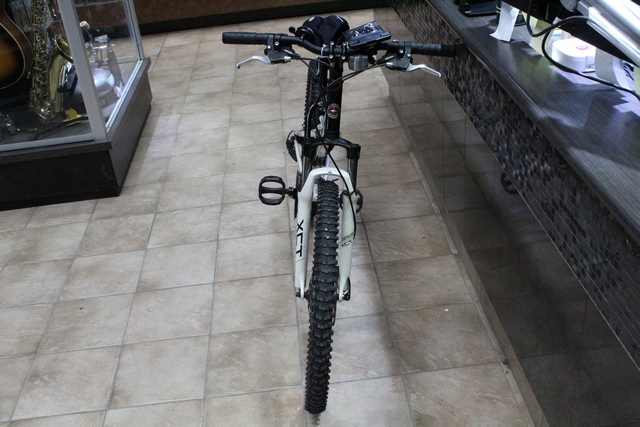 Velo montagne (frein arriere a ajuster) SCHWINN GRAFT DUAL SUSPENSION - Image 2