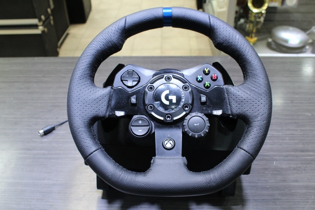 Volant logitech pour xbox et ordinateur G923 racing - Image 2