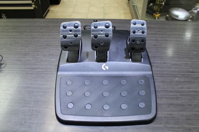 Volant logitech pour xbox et ordinateur G923 racing - Image 3