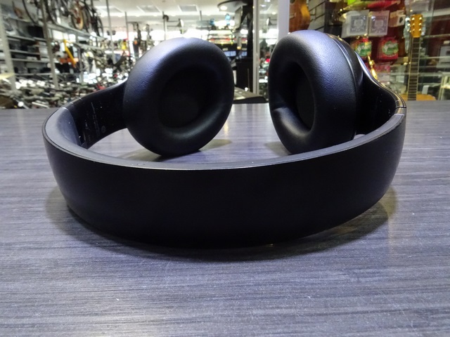 casque d écoute bluetooth BEATS STUDIO PRO A2924 - Image 3
