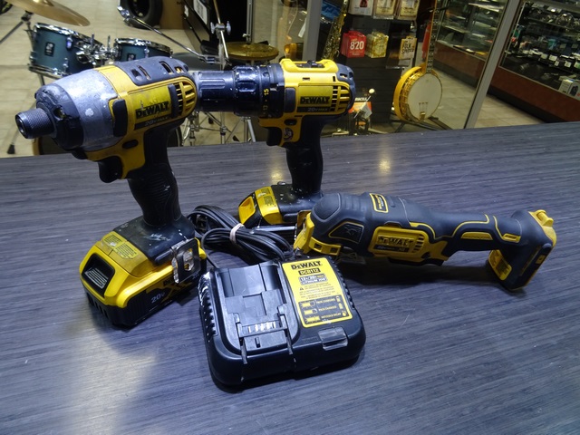 ensemble perceuse+ impact+oscillateur+chargeur+batterie 20v 5ah+batterie 20v lithium ion+sac dewalt dcf809/dcd780/dcs355/dcf885