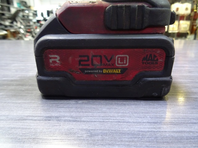 impact 3/8 avec batterie 20v+chargeur Mac Tool bwp138 - Image 3