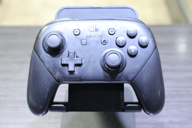 manette switch pro NINTENDO hac-013