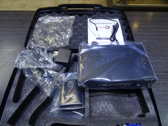 micro sans fils 1 headset music 8 M8 100HS