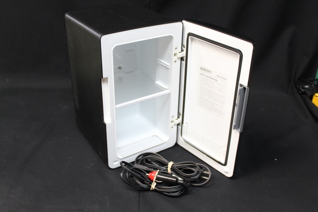 mini frigo AstroAI ly2206a