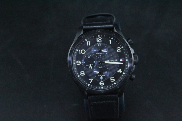 montre tommy hilfiger black th.461.1.31.3333.2769blk - Image 2