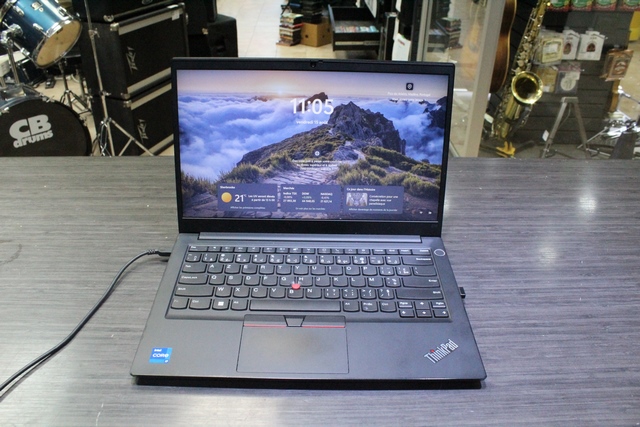 ordinateur portable (clavier azerty) Lenovo Thinkpad e14