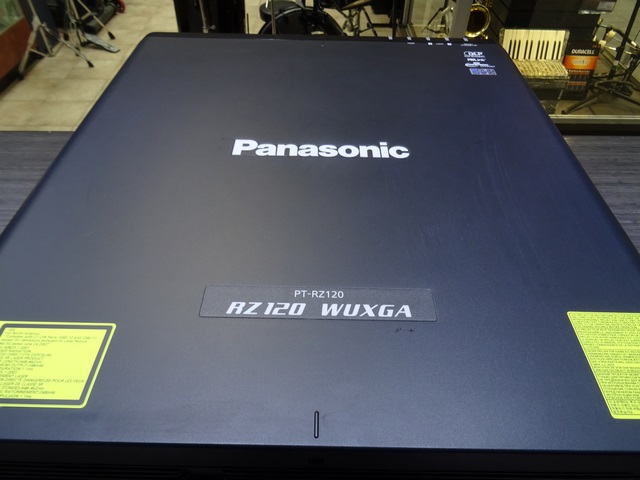 projecteur profesionelle panasonic pt-rz120b   09.2019 - Image 4