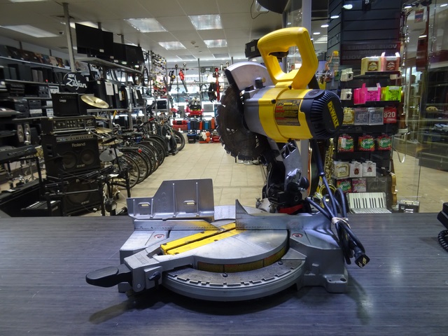 scie a onglet dewalt dw713 - Image 3
