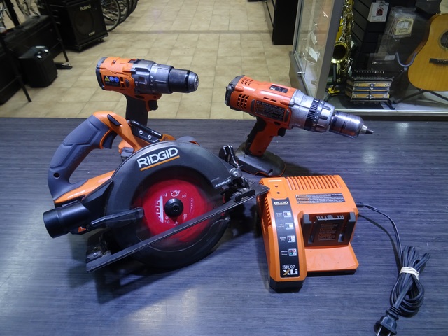 scie circulaire + 2 perceuse a percussion brushless ridgid r8657      r86115
