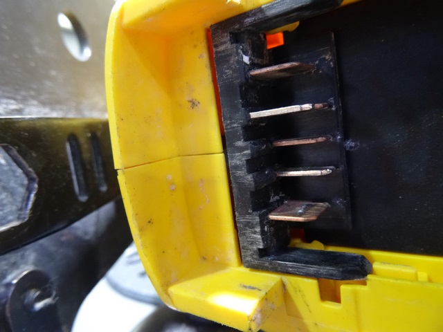 scie circulaire a batterie DEWALT dcs578 - Image 4