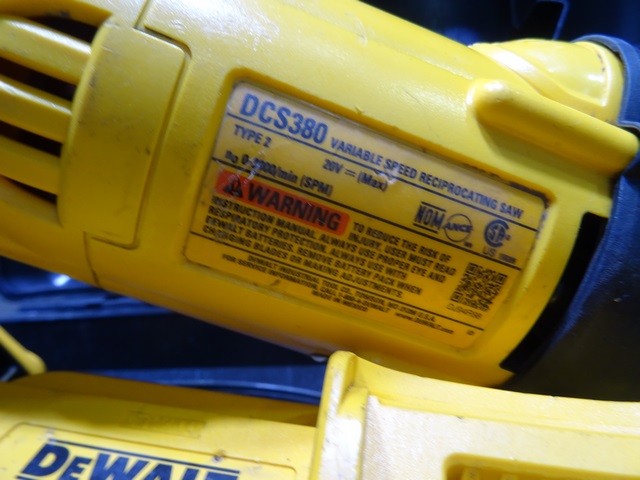 scie va et vient + chargeur + batterie 20v 8ah Dewalt dcs380 - Image 2